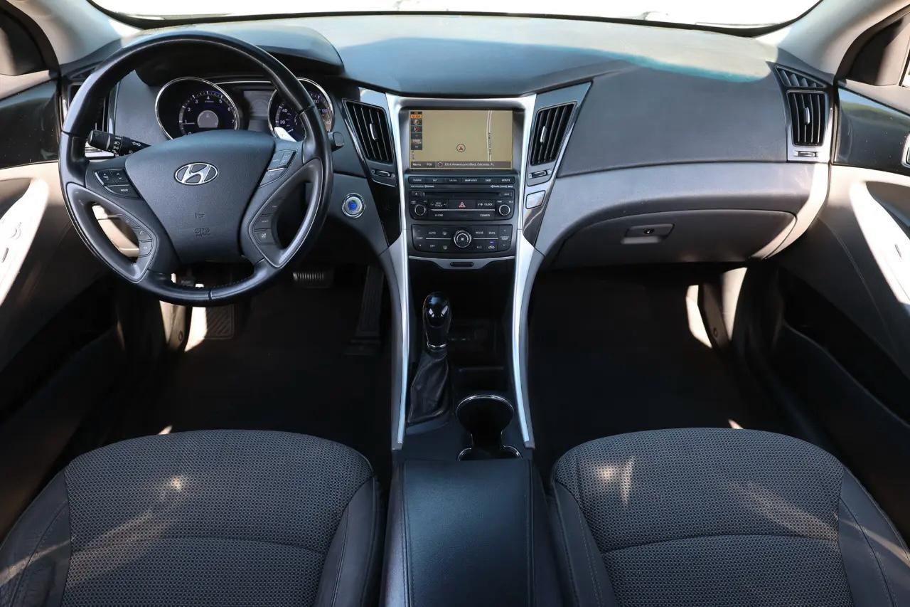 Hyundai Sonata  2014