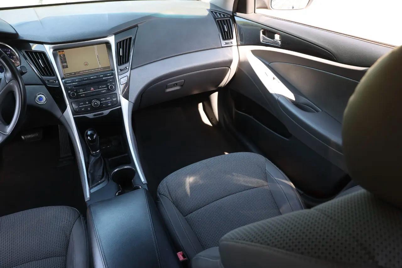 Hyundai Sonata  2014