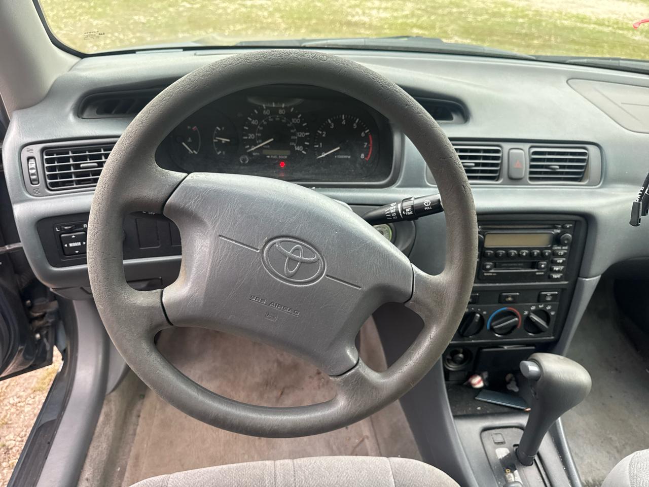 Toyota Camry CE 2000