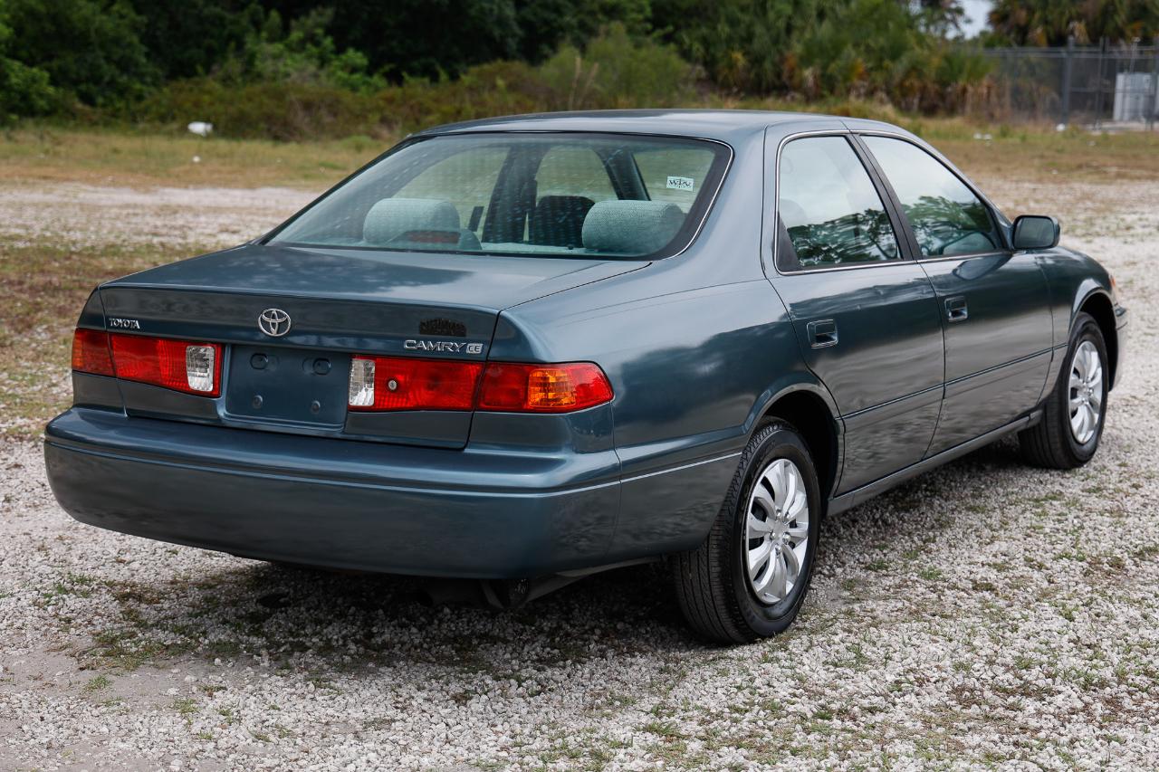 Toyota Camry  2000