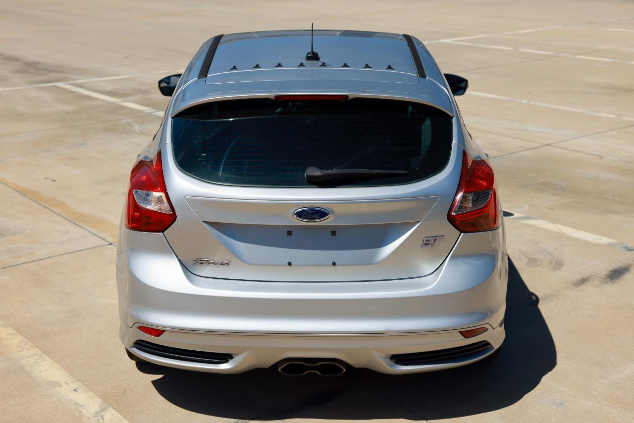 Ford Focus  2014