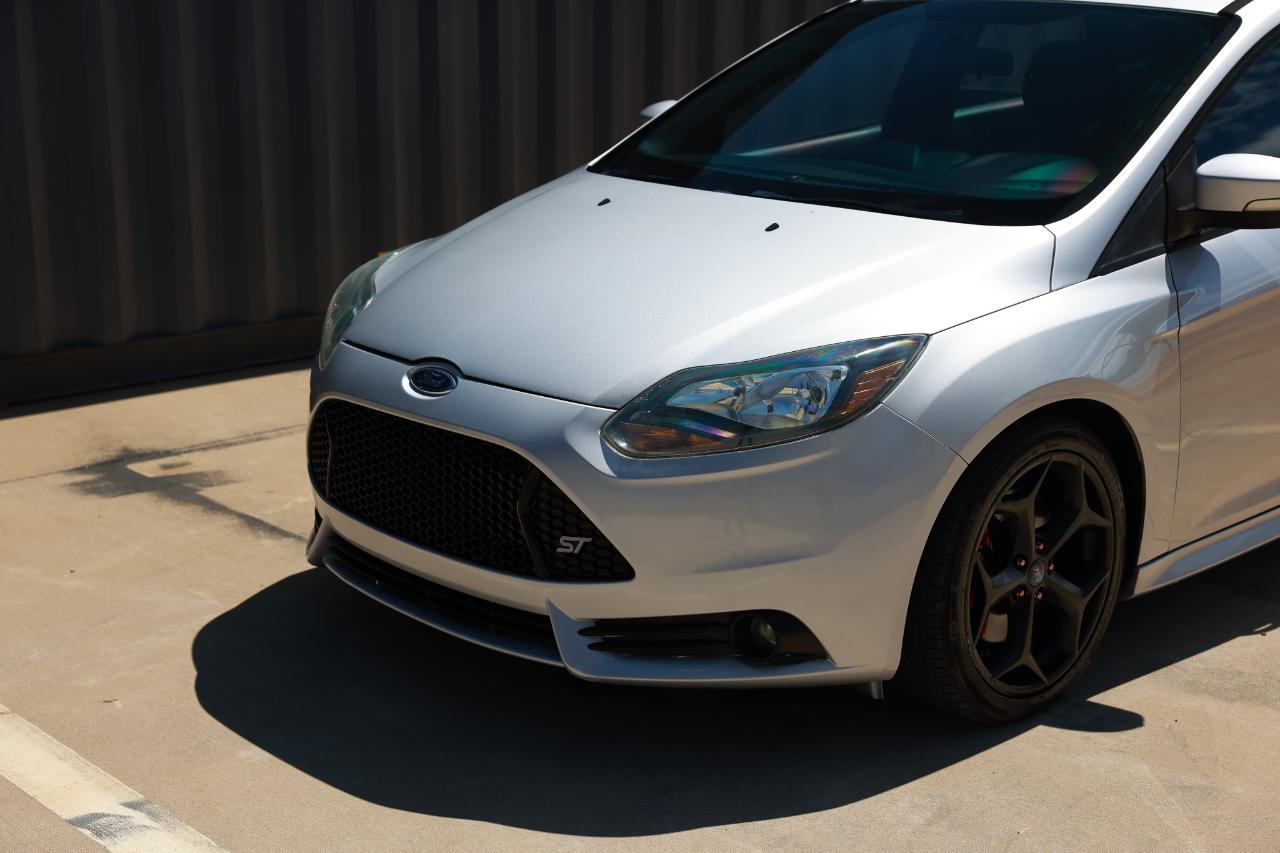 Ford Focus  2014