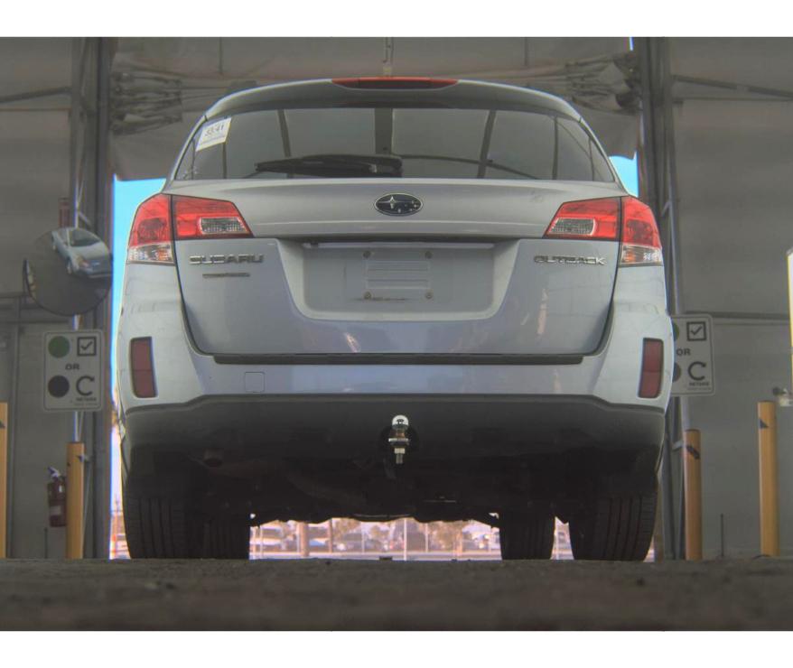 Subaru Outback  2013