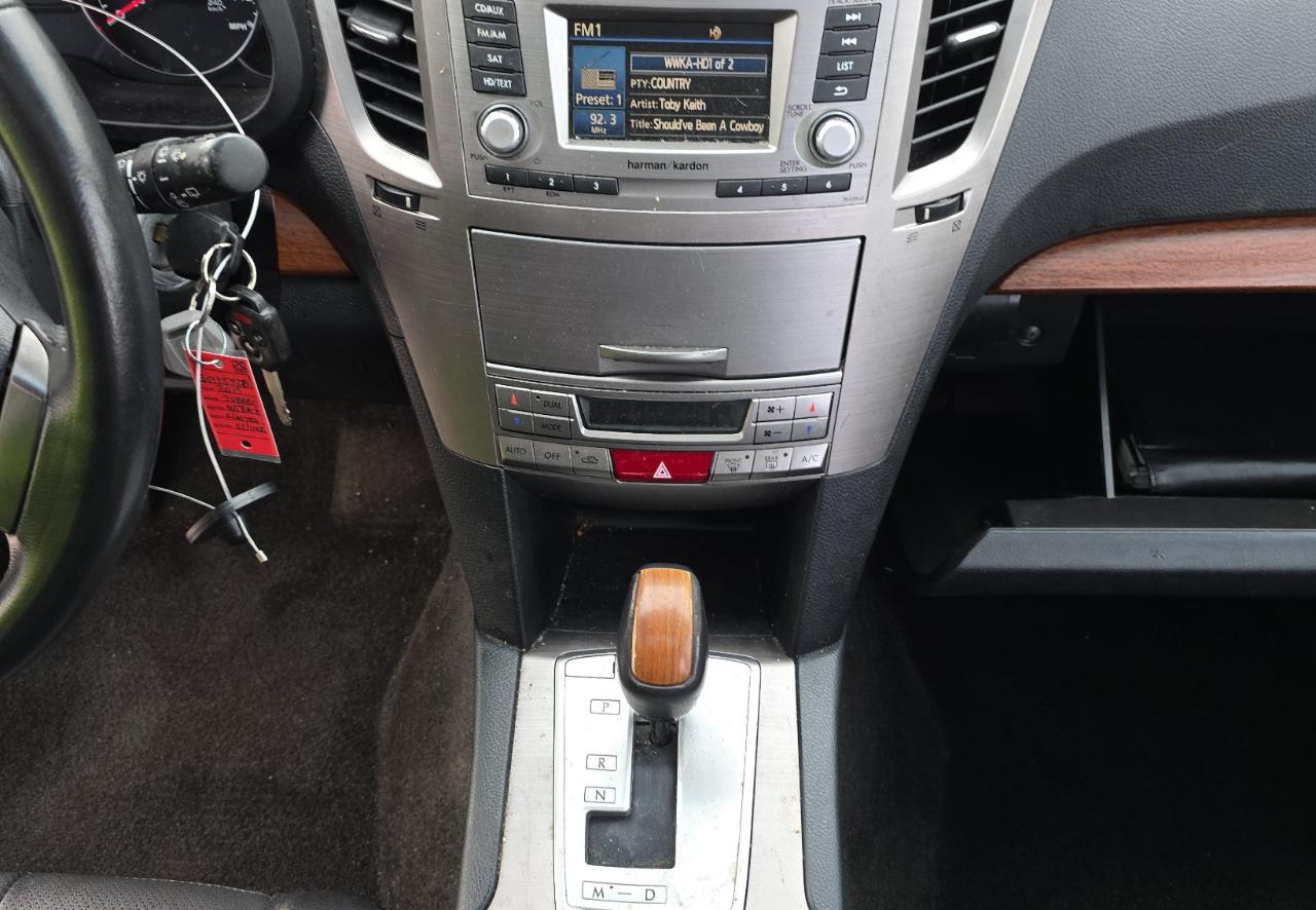 Subaru Outback  2013