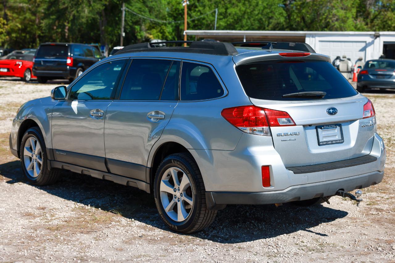 Subaru Outback  2013