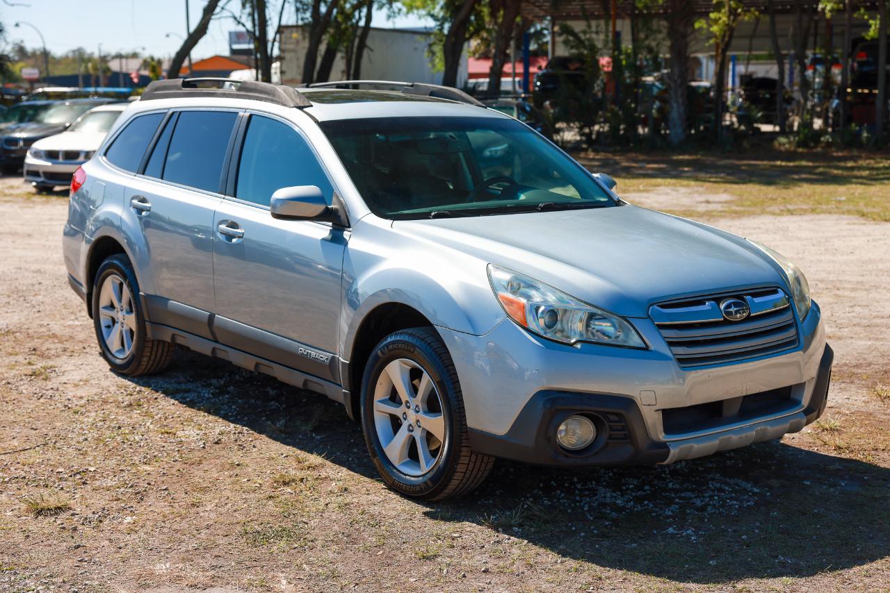 Subaru Outback  2013