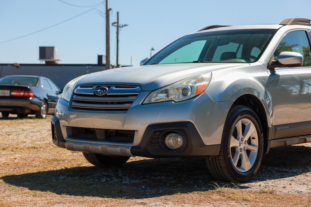 Subaru Outback  2013