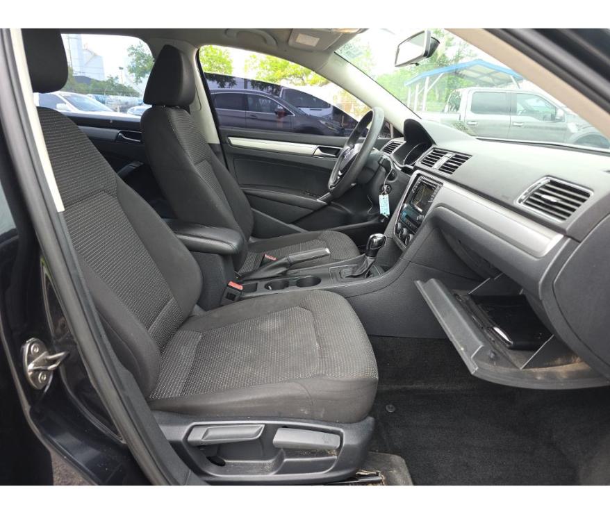 Volkswagen Passat S 2017