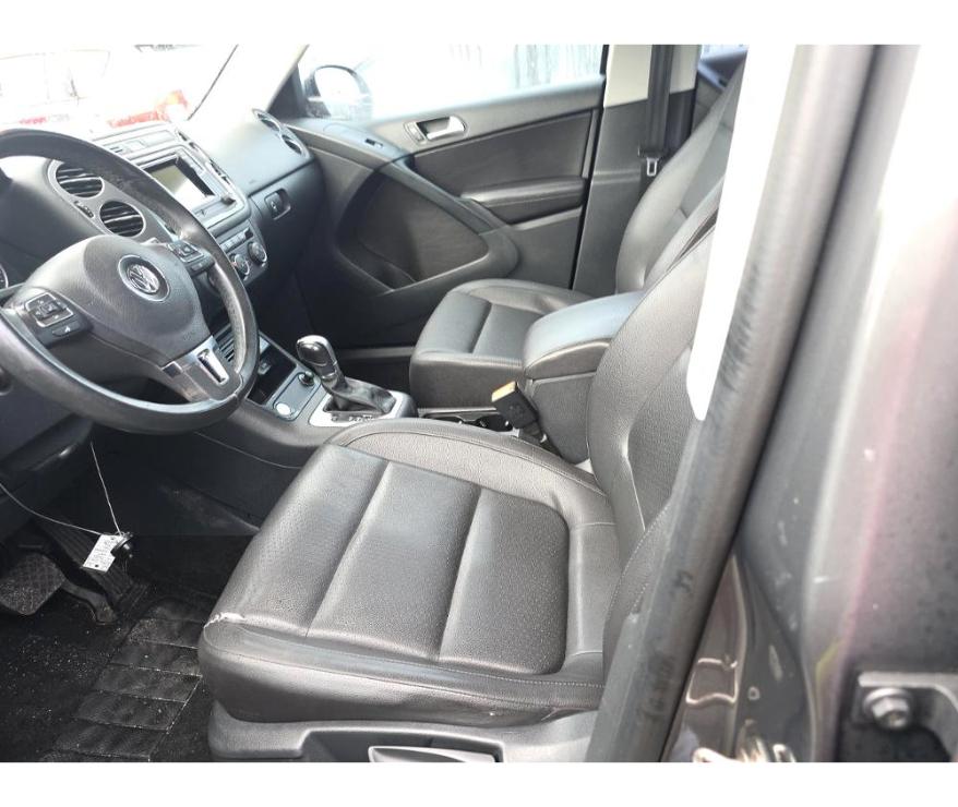 Volkswagen Tiguan S 2016