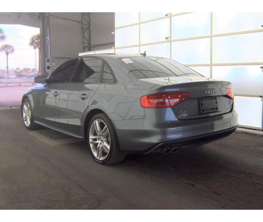 Audi A4  2016