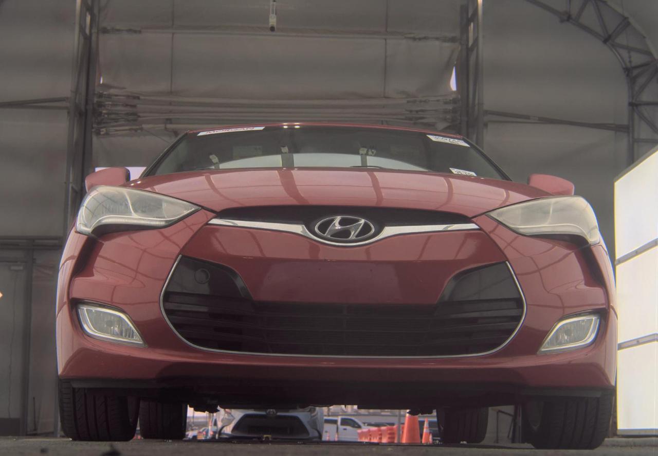 Hyundai Veloster  2013
