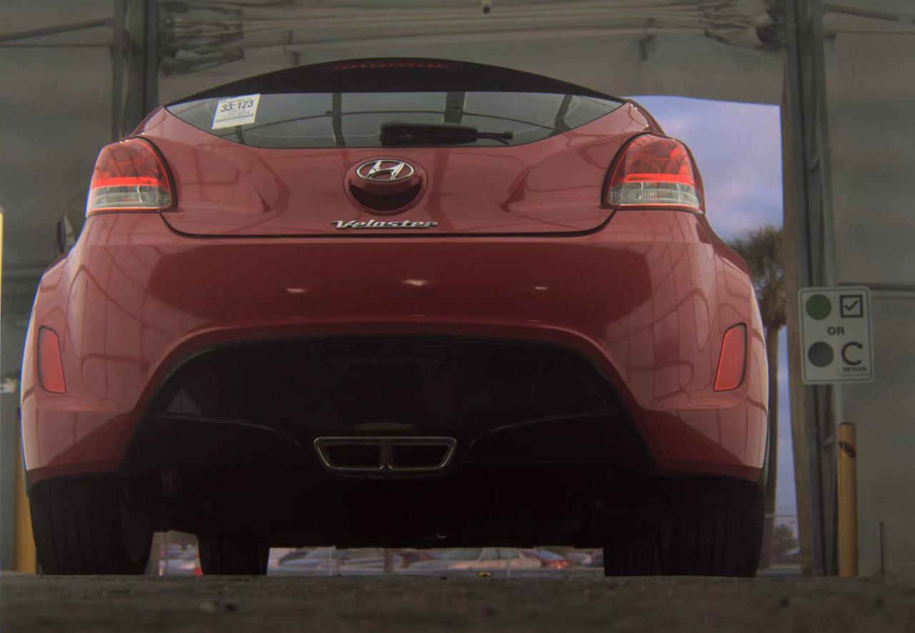 Hyundai Veloster  2013