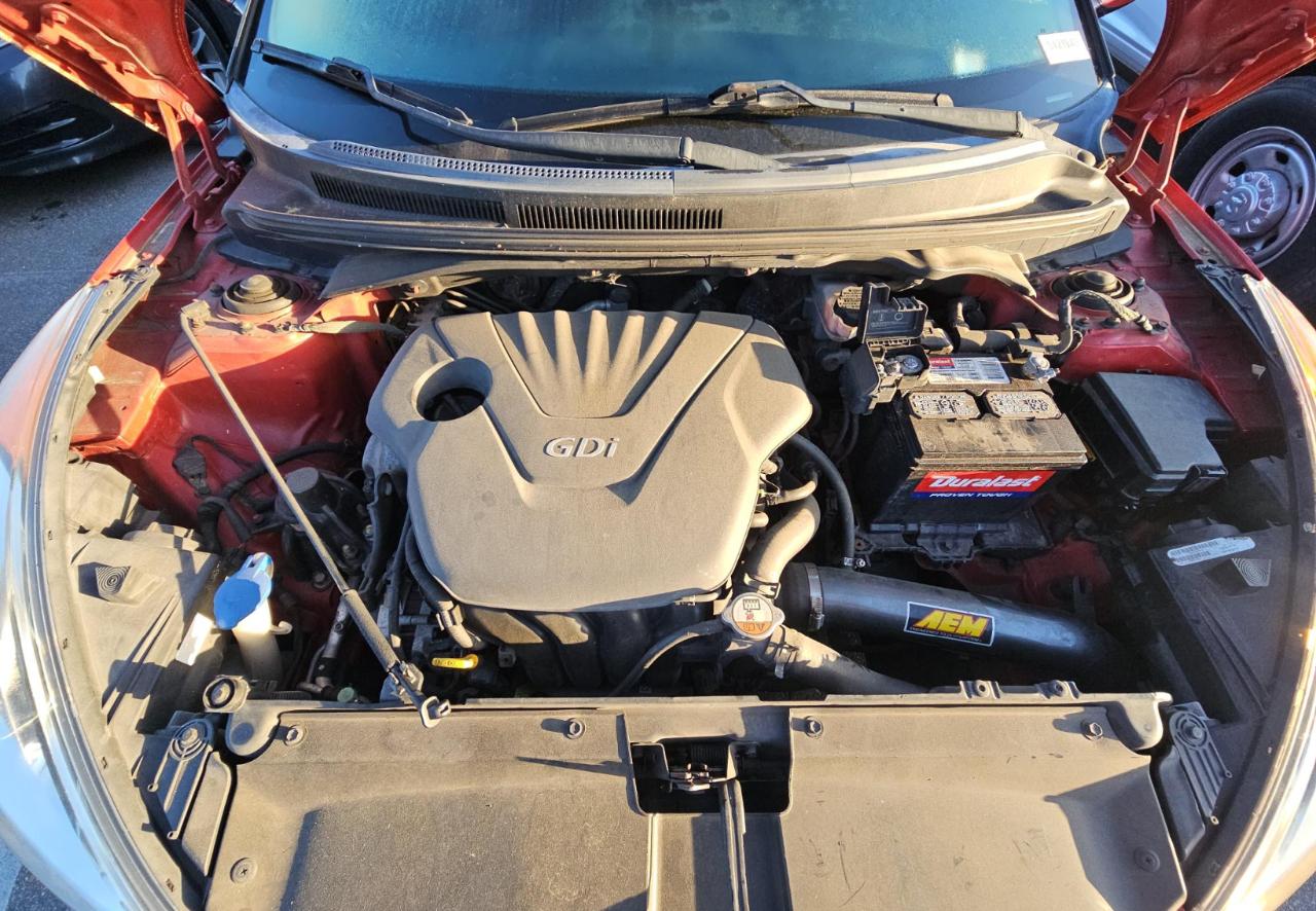 Hyundai Veloster  2013