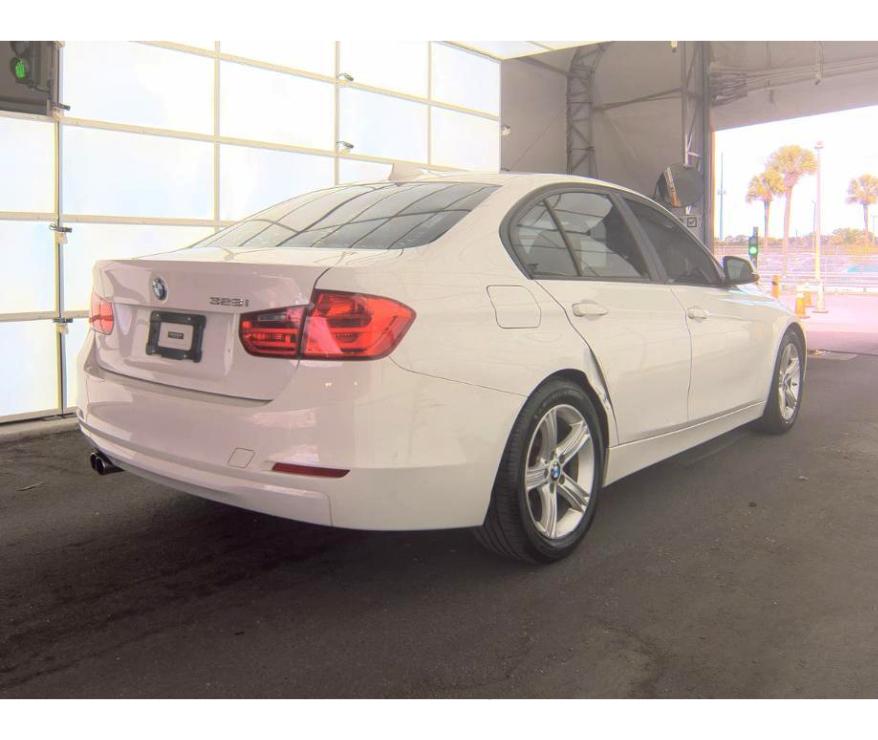 BMW 328i  2013