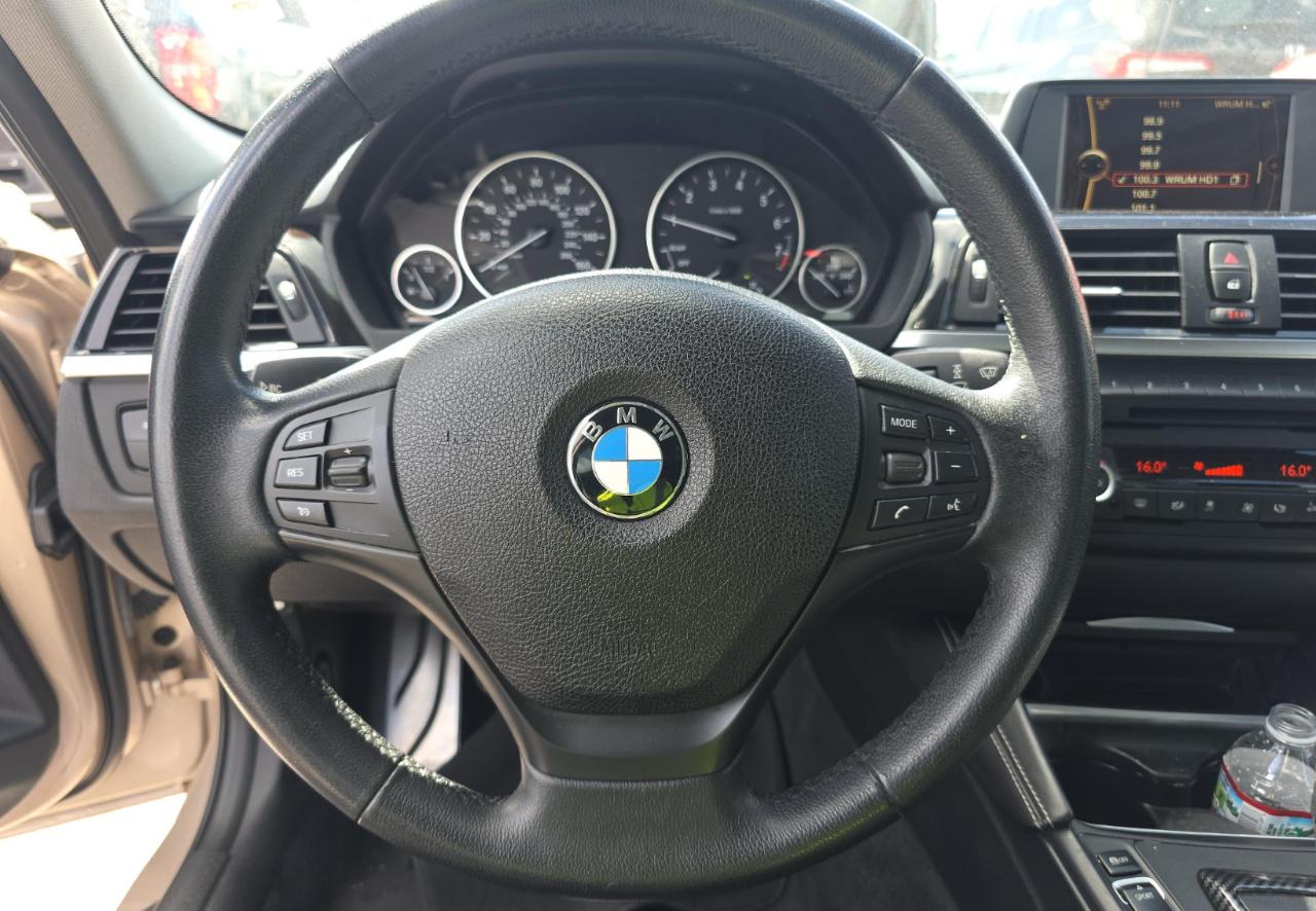 BMW 320i  2014