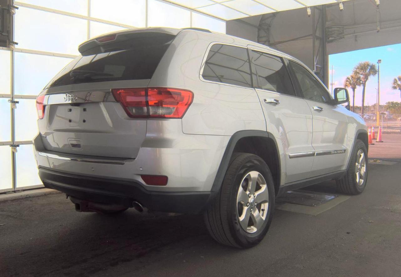 Jeep Grand Cherokee  2013