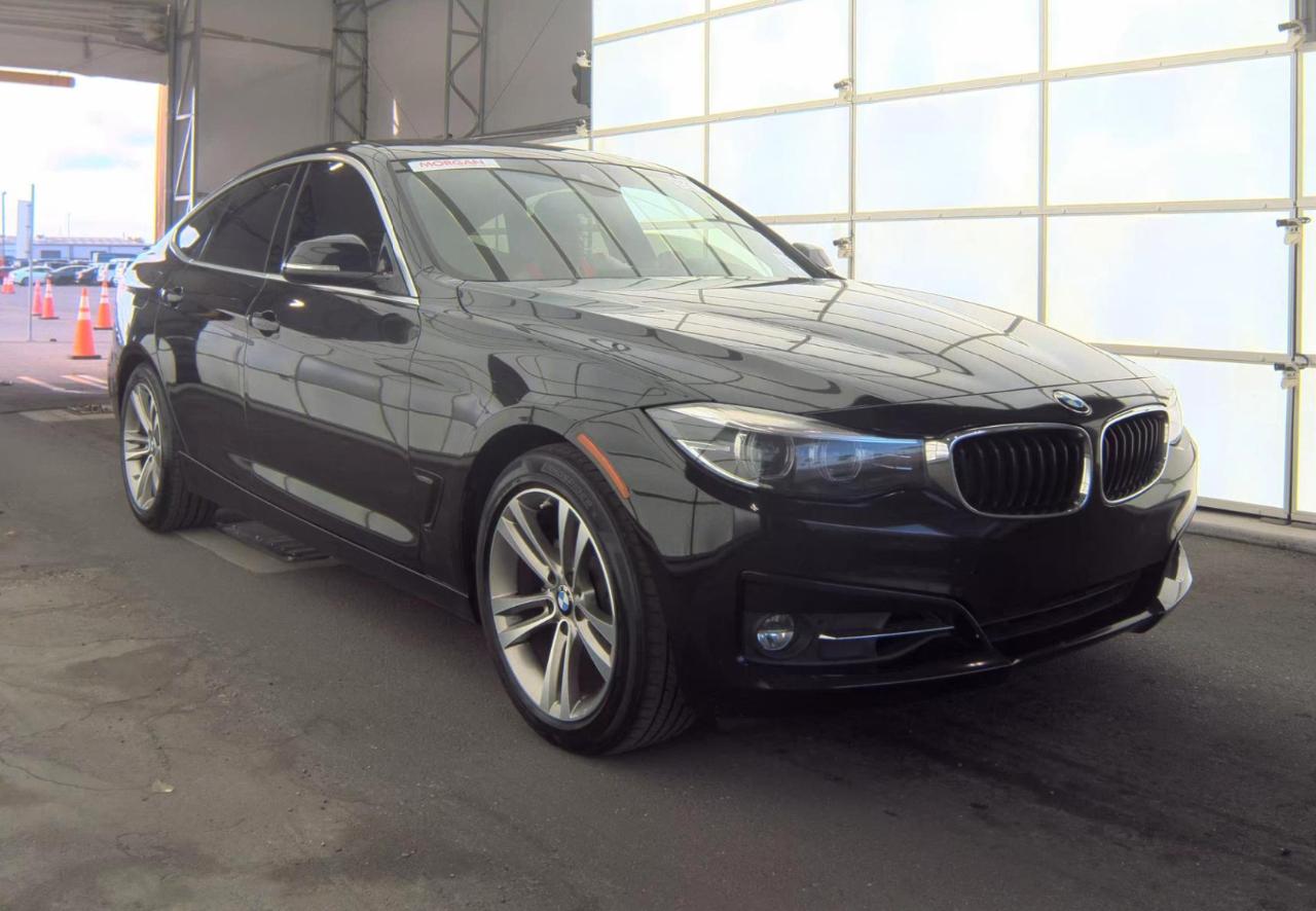 BMW 330xi  2018