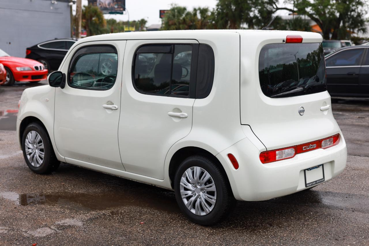 Nissan Cube  2011