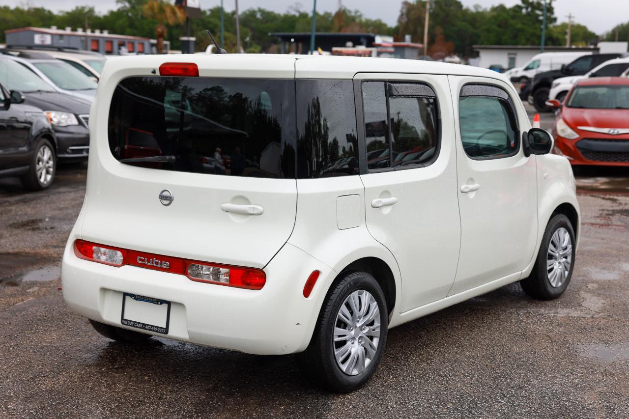 Nissan Cube  2011