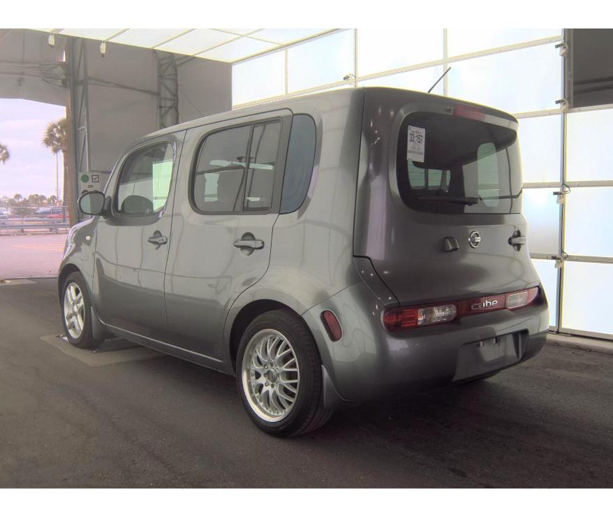 Nissan Cube  2012