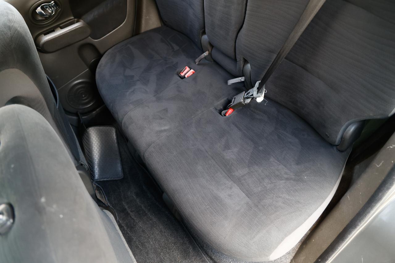 Nissan Cube  2012