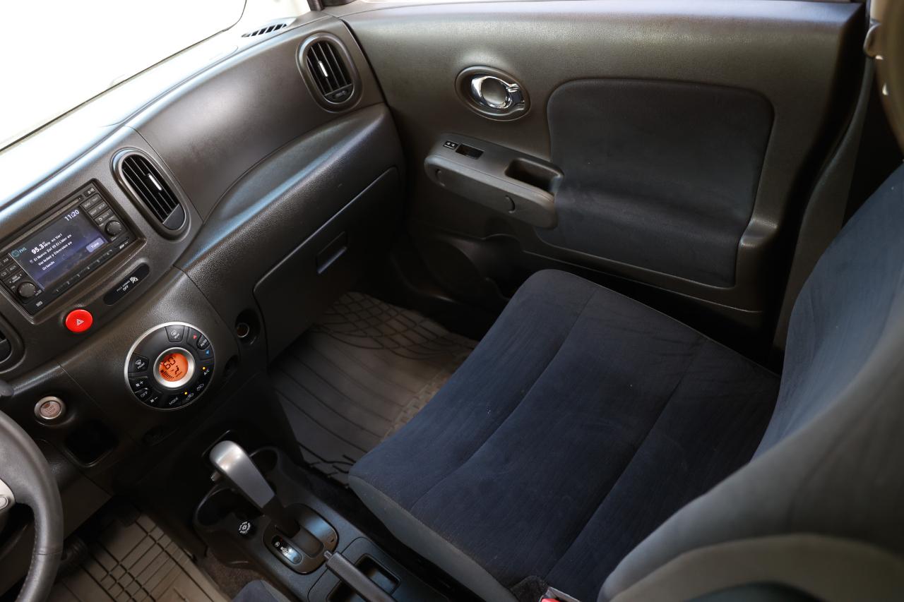 Nissan Cube  2012