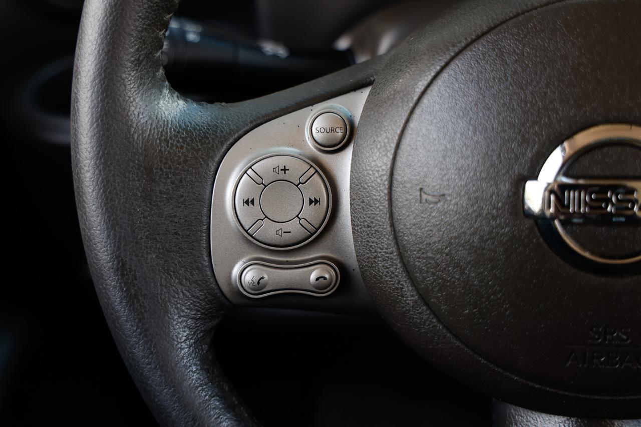 Nissan Cube  2012