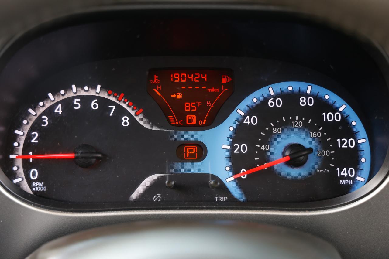 Nissan Cube  2012