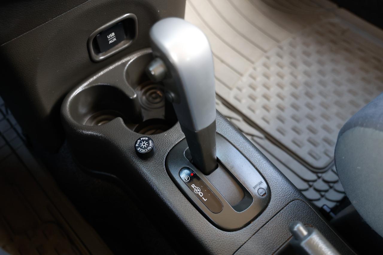 Nissan Cube  2012