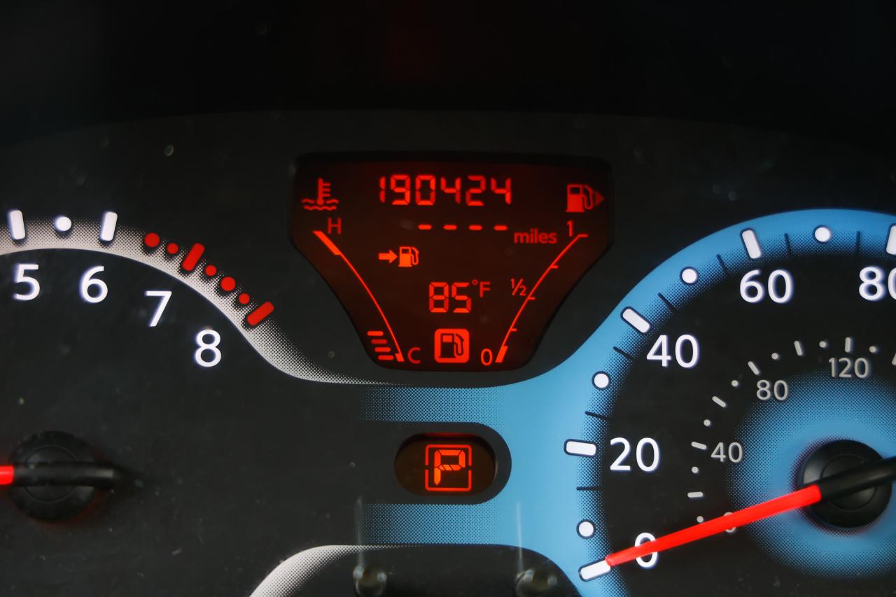 Nissan Cube  2012