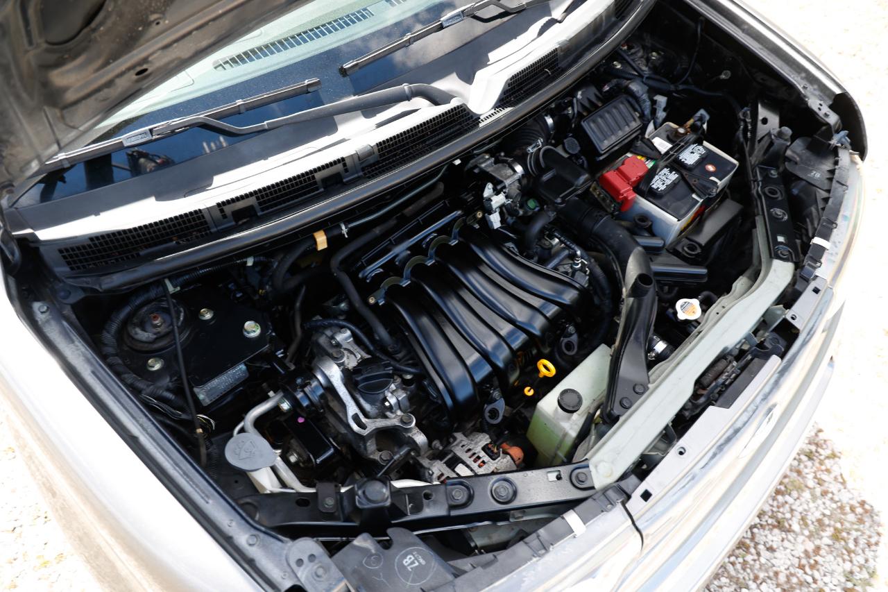 Nissan Cube  2012