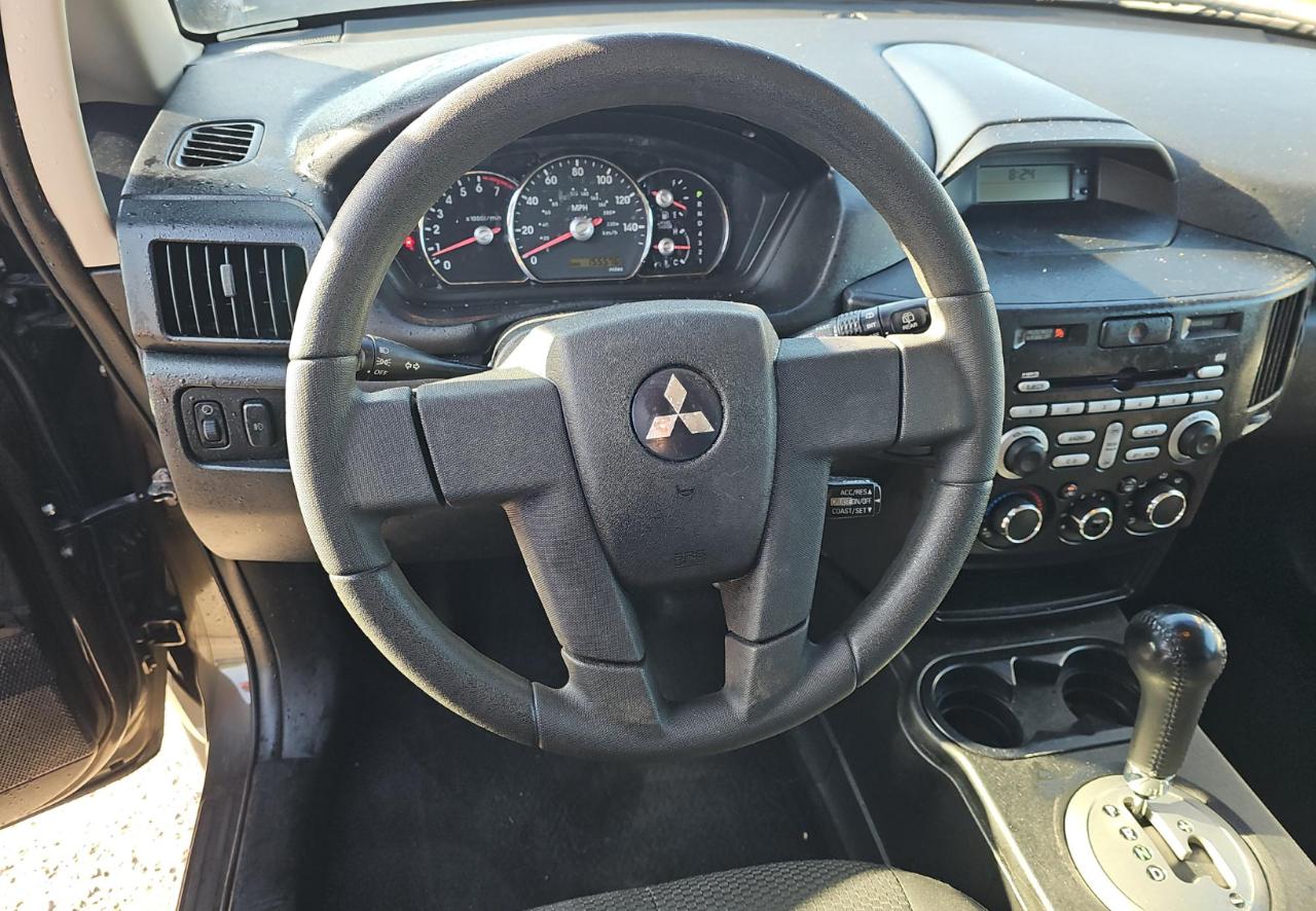 Mitsubishi Endeavor  2011