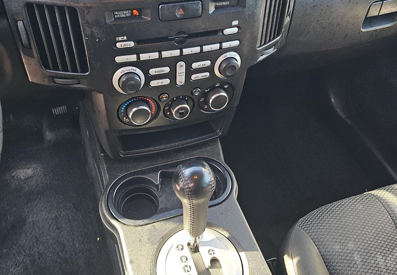 Mitsubishi Endeavor  2011