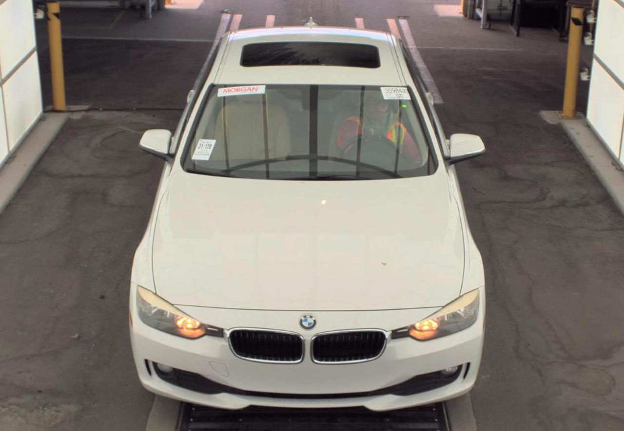 BMW 320i  2014