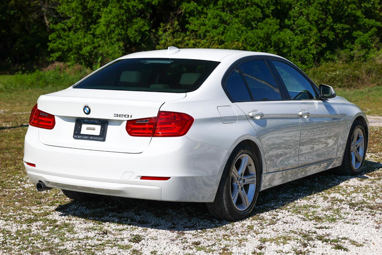BMW 320i  2014