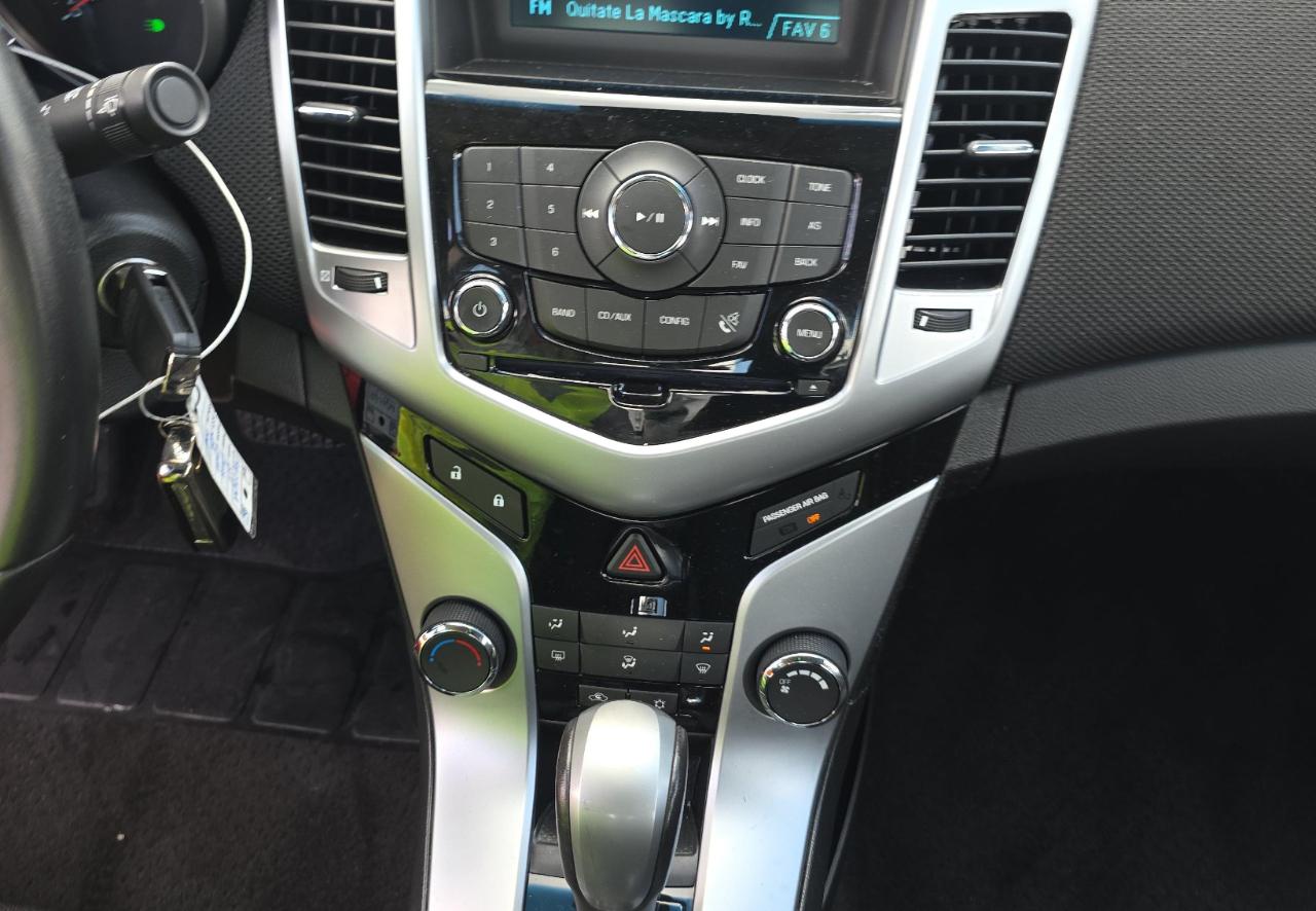 Chevrolet Cruze  2011