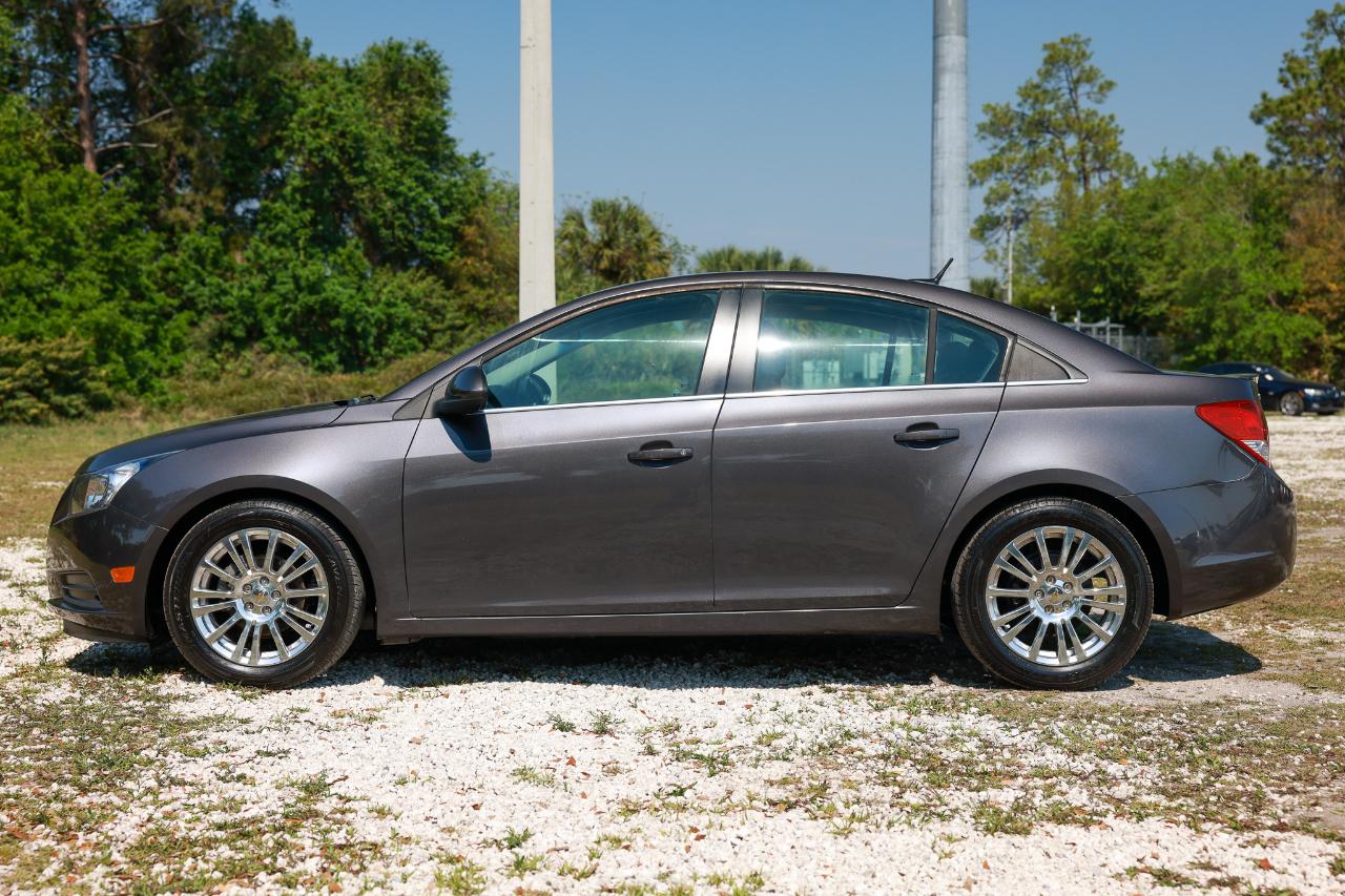 Chevrolet Cruze  2011