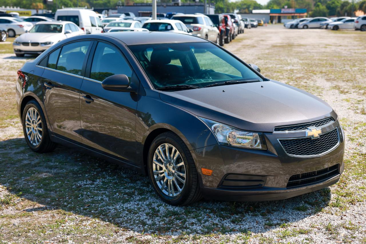Chevrolet Cruze  2011