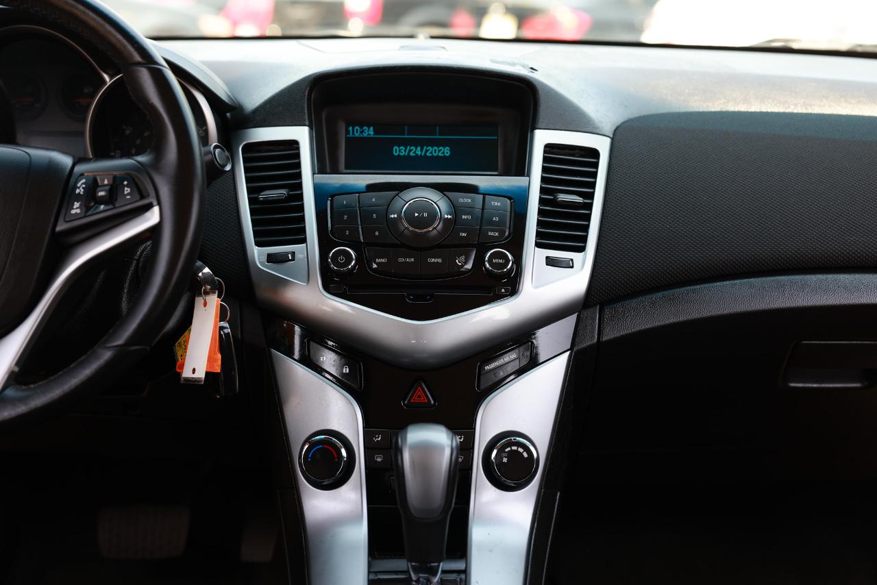 Chevrolet Cruze  2011