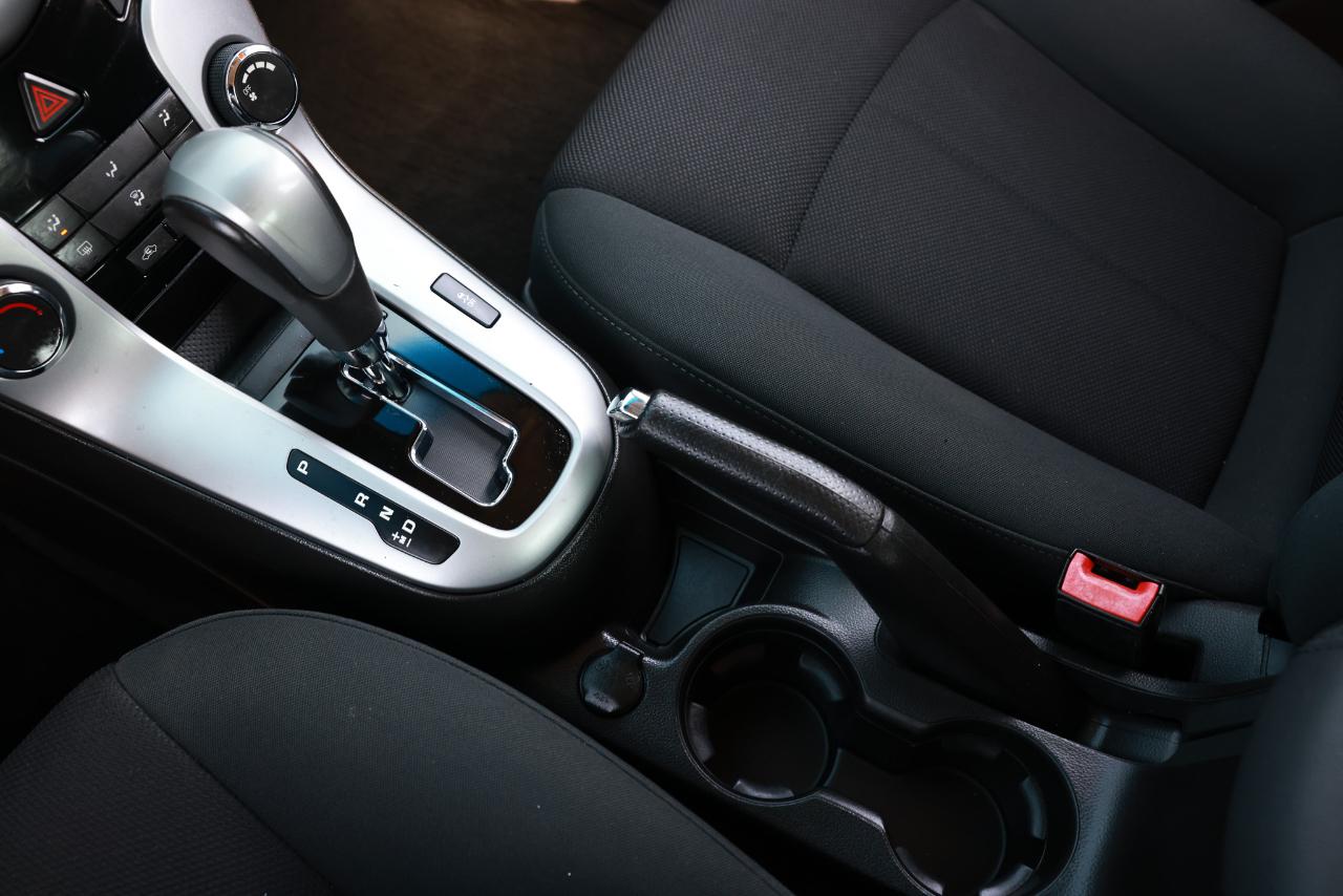 Chevrolet Cruze  2011