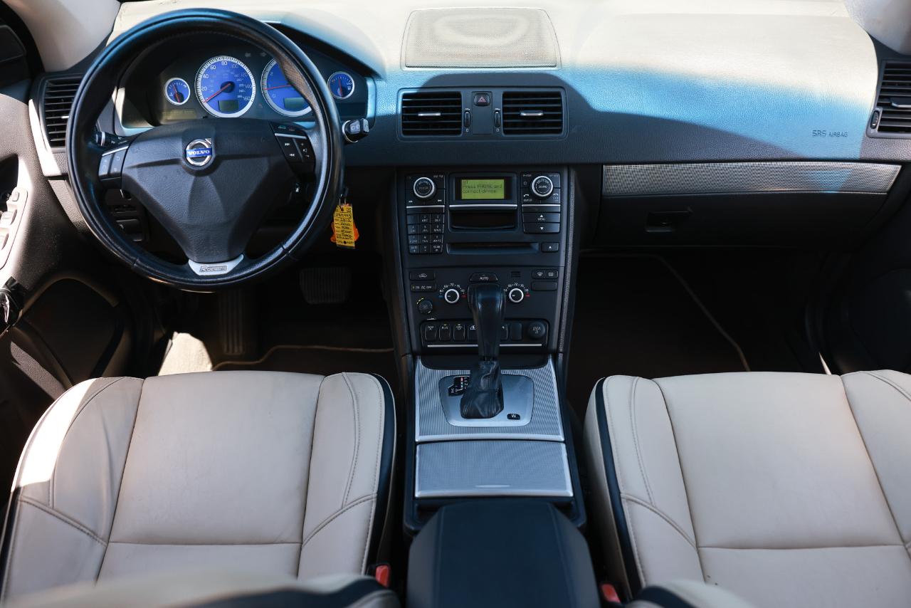 Volvo XC90  2012