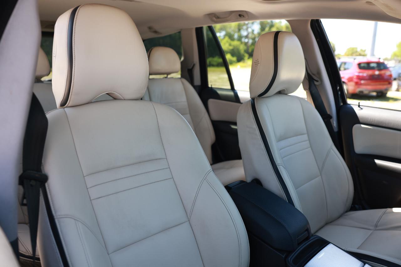 Volvo XC90  2012