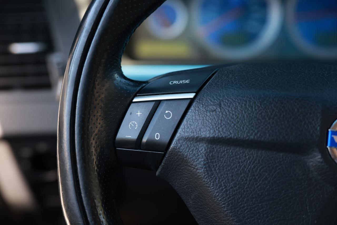 Volvo XC90  2012