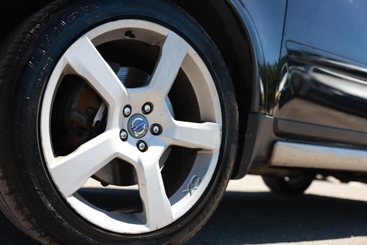 Volvo XC90  2012