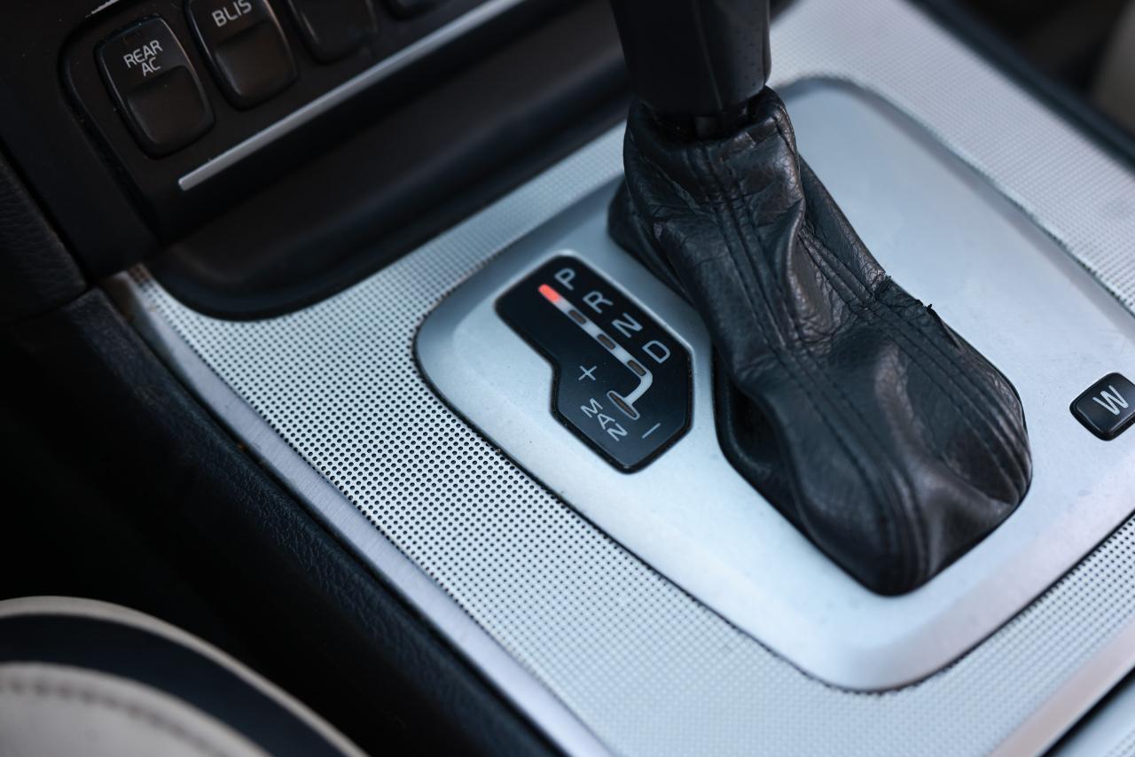 Volvo XC90  2012