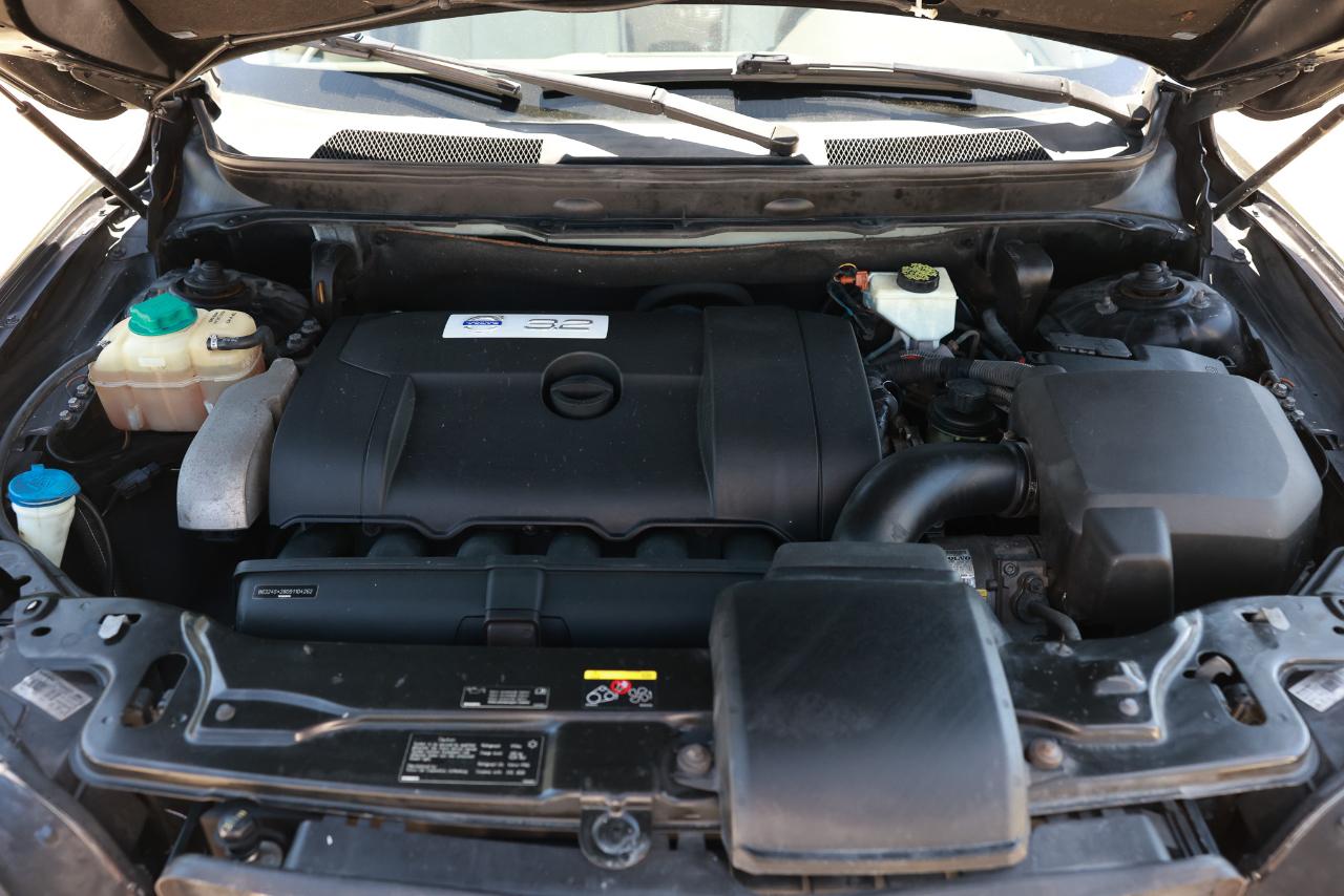 Volvo XC90  2012