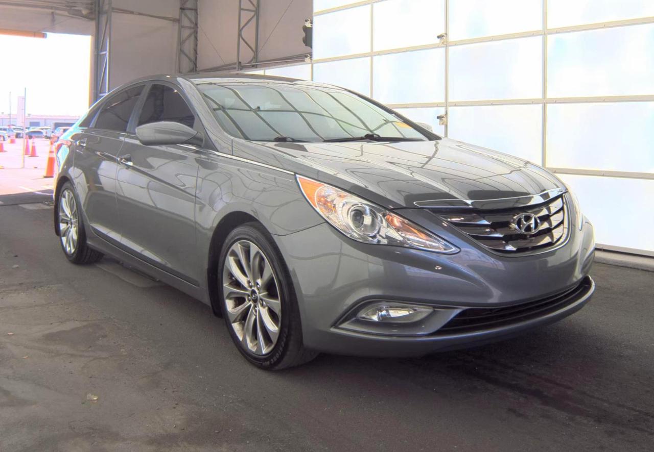 Hyundai Sonata  2013