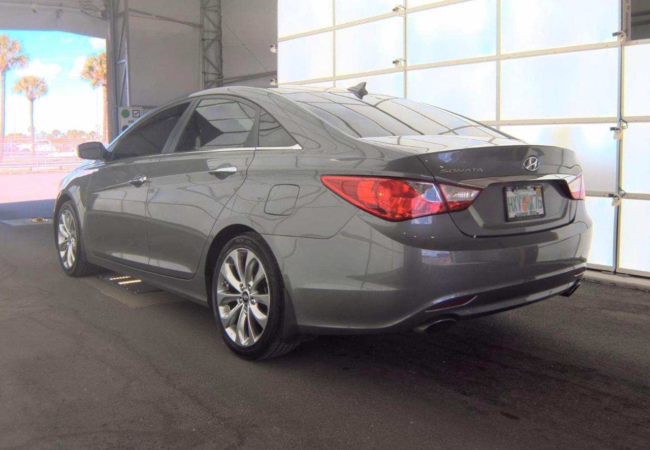 Hyundai Sonata  2013