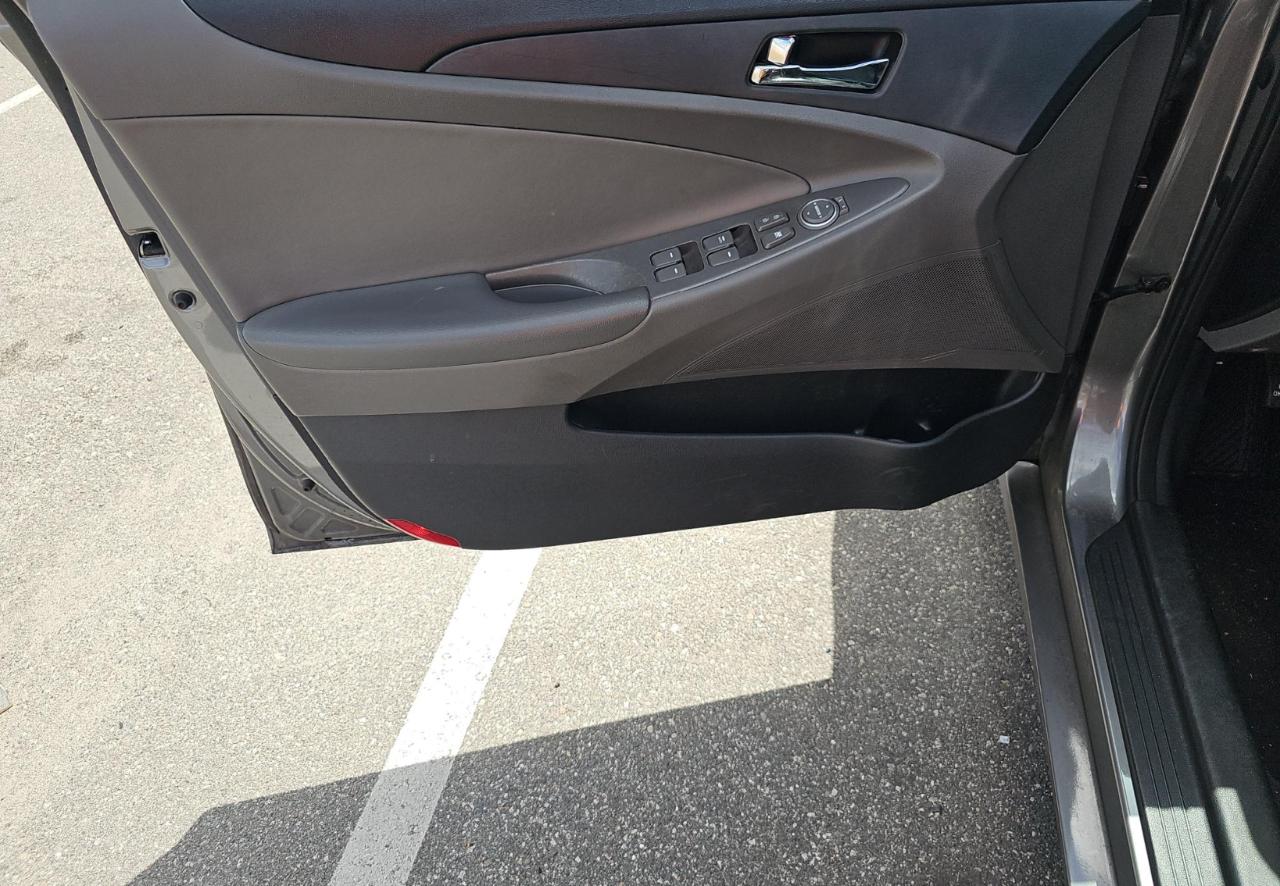 Hyundai Sonata  2013