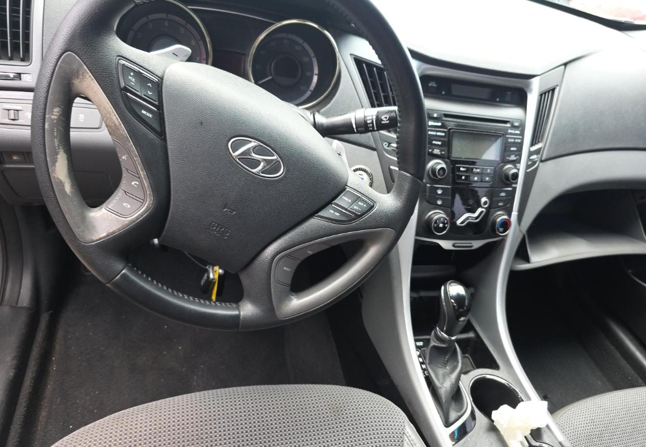 Hyundai Sonata  2013